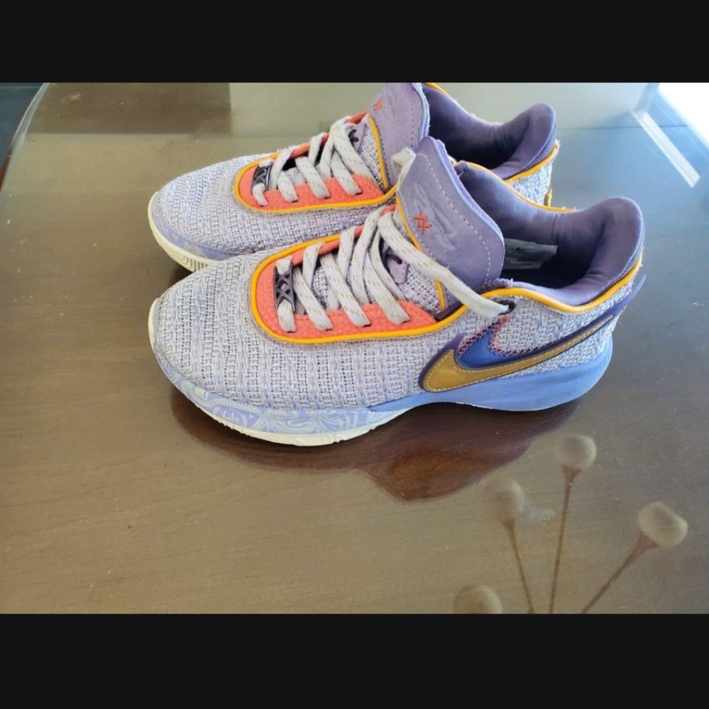Lebron 20 nike shoes